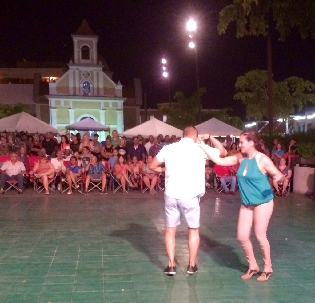 Exitosa primera competencia de Puerto Rico Baila Salsa