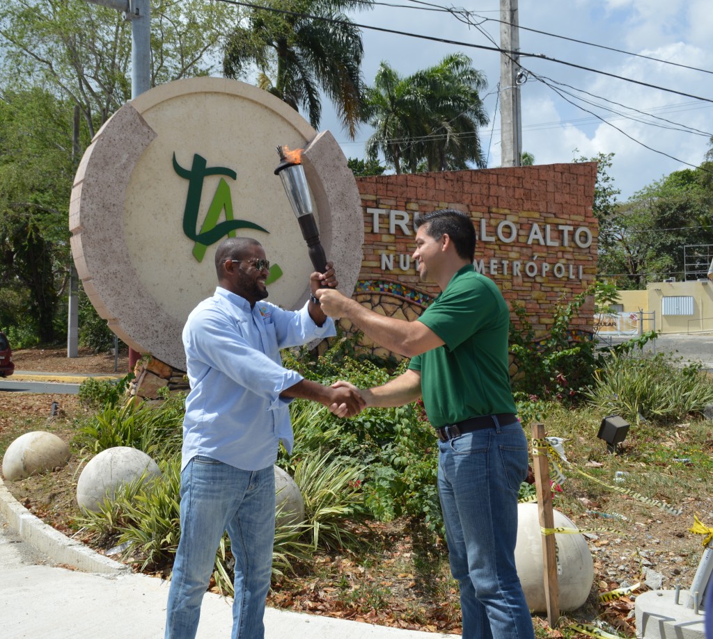 Trujillo Alto recibe la Antorcha de los Juegos de Puerto Rico 2015