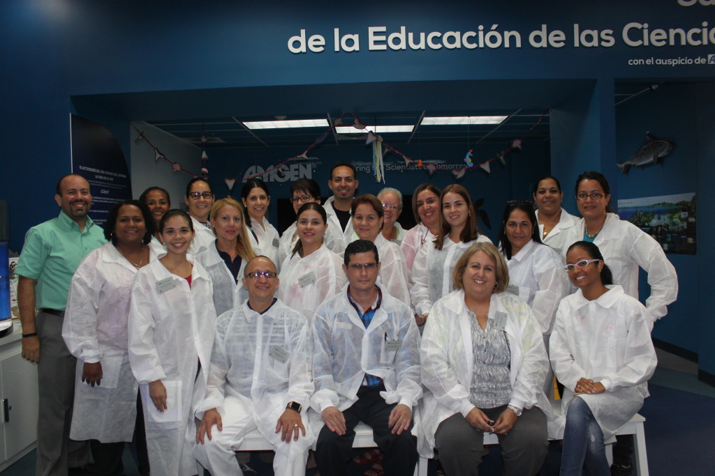 Brindan herramientas educativas a maestros de ciencias