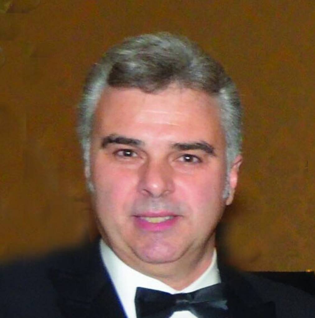 Dr. Luis Nieves Garrastegui